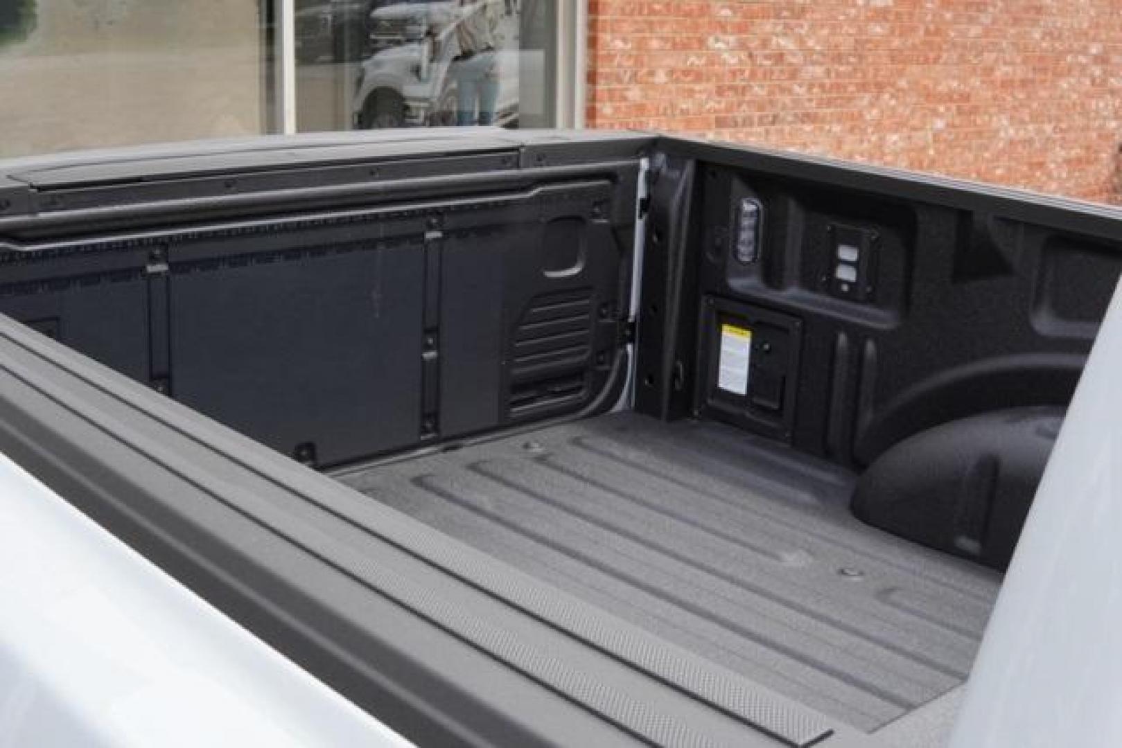 2025 Space White Metallic /Black (Recaro Black) Ford F-150 Raptor (1FTFW1RG7SF) with an 3.5L V6 EcoBoost engine, Automatic transmission, located at 1105 E Mulberry, Kaufman, TX, 75142, (972) 962-2151, 32.589550, -96.300926 - Photo#46