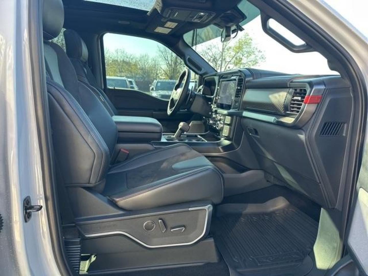 2025 White Metallic /Black Ford F-150 Raptor (1FTFW1RG7SF) with an 3.5L V6 EcoBoost engine, Automatic transmission, located at 1105 E Mulberry, Kaufman, TX, 75142, (972) 962-2151, 32.589550, -96.300926 - White Metallic 2025 Ford F-150 4D SuperCrew Raptor 4WD 10-Speed Automatic 3.5L V6 EcoBoost 4WD.<br><br><br>Recent Arrival! Odometer is 2448 miles below market average!<br><br><br>Please call Paul Murrey Ford Inc. In Kaufman Texas A Family Dealership Since 1952 Serving the Dallas Fort Worth and East - Photo#13