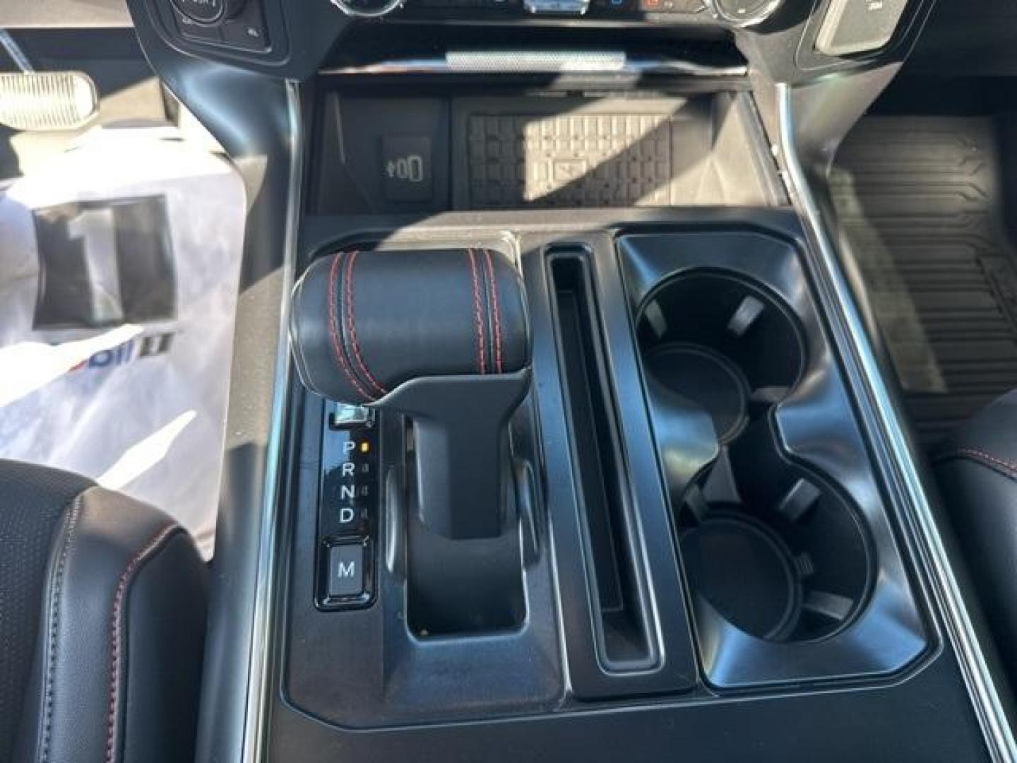 2025 White Metallic /Black Ford F-150 Raptor (1FTFW1RG7SF) with an 3.5L V6 EcoBoost engine, Automatic transmission, located at 1105 E Mulberry, Kaufman, TX, 75142, (972) 962-2151, 32.589550, -96.300926 - White Metallic 2025 Ford F-150 4D SuperCrew Raptor 4WD 10-Speed Automatic 3.5L V6 EcoBoost 4WD.<br><br><br>Recent Arrival! Odometer is 2448 miles below market average!<br><br><br>Please call Paul Murrey Ford Inc. In Kaufman Texas A Family Dealership Since 1952 Serving the Dallas Fort Worth and East - Photo#18