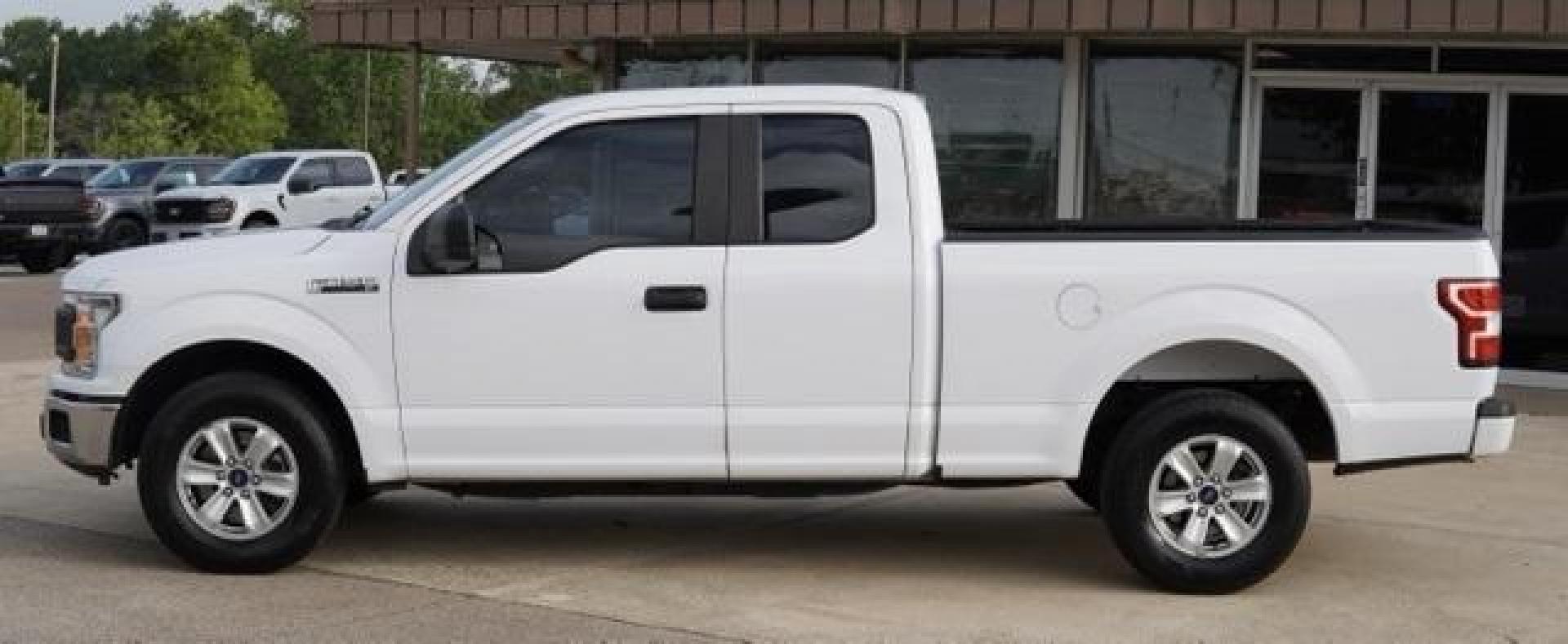 2019 Oxford White /Medium Earth Gray Ford F-150 XL (1FTEX1CP9KK) with an 2.7L V6 EcoBoost engine, Automatic transmission, located at 1105 E Mulberry, Kaufman, TX, 75142, (972) 962-2151, 32.589550, -96.300926 - Oxford White 2019 Ford F-150 Super Cab XL RWD 10-Speed Automatic 2.7L V6 EcoBoost<br><br><br>Recent Arrival! 20/26 City/Highway MPG<br><br><br>Please call Paul Murrey Ford Inc. In Kaufman Texas A Family Dealership Since 1952 Serving the Dallas Fort Worth and East Texas areas for over 70 years. Pleas - Photo#1