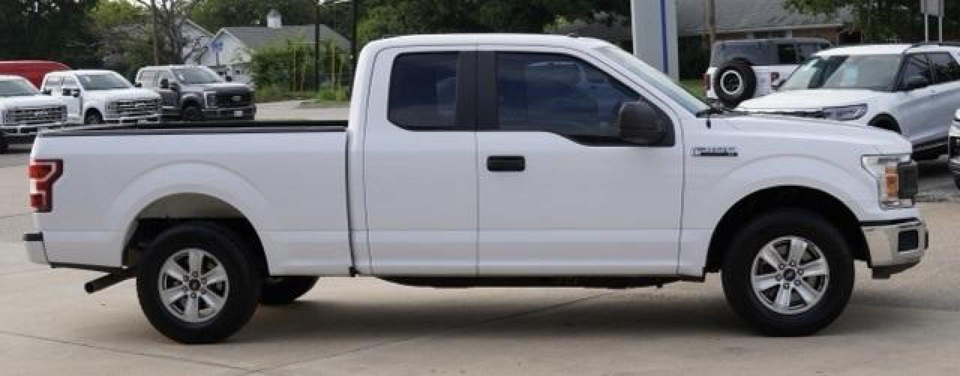 2019 Oxford White /Medium Earth Gray Ford F-150 XL (1FTEX1CP9KK) with an 2.7L V6 EcoBoost engine, Automatic transmission, located at 1105 E Mulberry, Kaufman, TX, 75142, (972) 962-2151, 32.589550, -96.300926 - Oxford White 2019 Ford F-150 Super Cab XL RWD 10-Speed Automatic 2.7L V6 EcoBoost<br><br><br>Recent Arrival! 20/26 City/Highway MPG<br><br><br>Please call Paul Murrey Ford Inc. In Kaufman Texas A Family Dealership Since 1952 Serving the Dallas Fort Worth and East Texas areas for over 70 years. Pleas - Photo#5