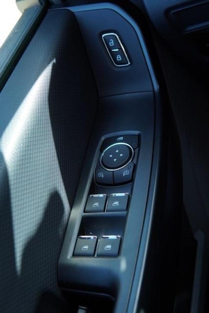 2025 Oxford White /Dark Slate Vinal Ford F-150 XL (1FTEW1KP7SK) with an 2.7L V6 EcoBoost engine, Automatic transmission, located at 1105 E Mulberry, Kaufman, TX, 75142, (972) 962-2151, 32.589550, -96.300926 - Photo#9