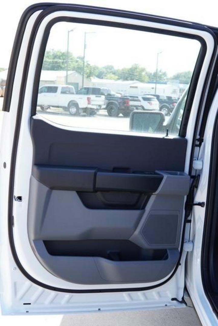 2025 Oxford White /Dark Slate Vinal Ford F-150 XL (1FTEW1KP7SK) with an 2.7L V6 EcoBoost engine, Automatic transmission, located at 1105 E Mulberry, Kaufman, TX, 75142, (972) 962-2151, 32.589550, -96.300926 - Photo#27