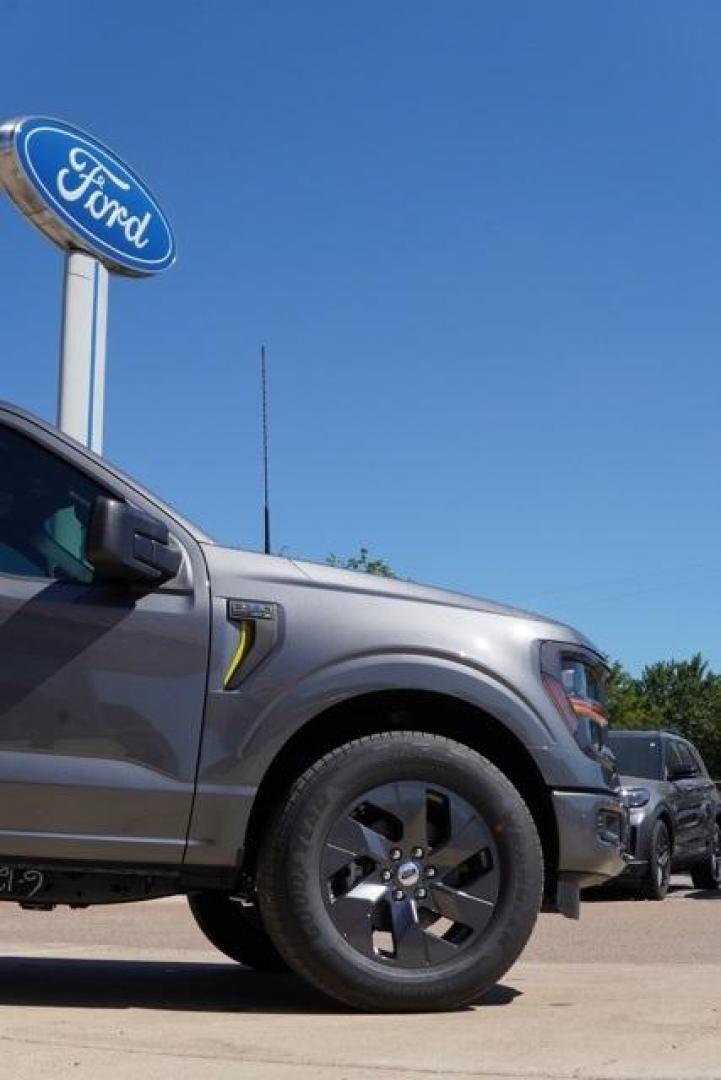 2025 Carbonized Gray Metallic /Black Ford F-150 STX (1FTEW2KP9SK) with an 2.7L V6 EcoBoost engine, Automatic transmission, located at 1105 E Mulberry, Kaufman, TX, 75142, (972) 962-2151, 32.589550, -96.300926 - Carbonized Gray Metallic 2025 Ford F-150 4D SuperCrew STX RWD 10-Speed Automatic 2.7L V6 EcoBoost<br><br>20/26 City/Highway MPG<br><br><br>Please call Paul Murrey Ford Inc. In Kaufman Texas A Family Dealership Since 1952 Serving the Dallas Fort Worth and East Texas areas for over 70 years. Please ca - Photo#9