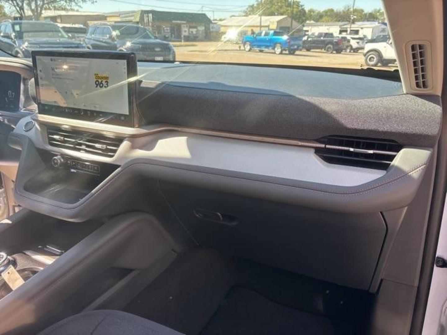 2025 White Metallic /Dark Gray/Onyx Ford Explorer Active (1FMUK7DH1SG) with an 2.3L EcoBoost I-4 engine, Automatic transmission, located at 1105 E Mulberry, Kaufman, TX, 75142, (972) 962-2151, 32.589550, -96.300926 - Space White Metallic 2025 Ford Explorer 4D Sport Utility Active RWD 10-Speed Automatic 2.3L EcoBoost I-4<br><br>20/29 City/Highway MPG<br><br><br>Please call Paul Murrey Ford Inc. In Kaufman Texas A Family Dealership Since 1952 Serving the Dallas Fort Worth and East Texas areas for over 70 years. Pl - Photo#18