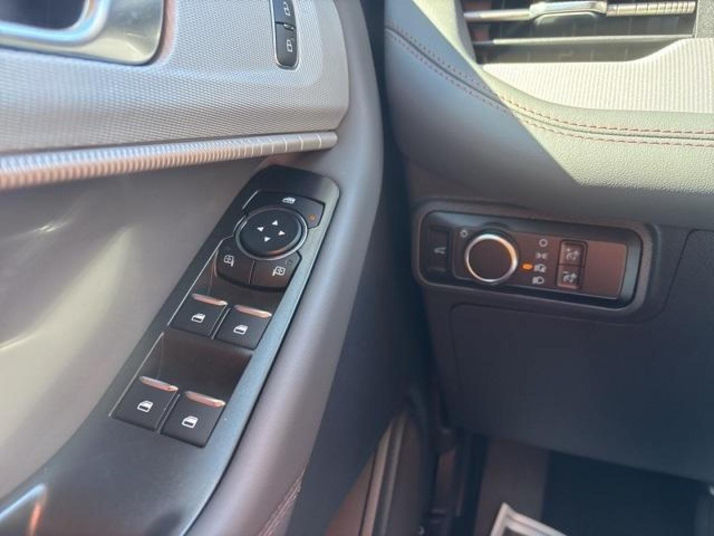 2025 White Metallic /Dark Gray/Onyx Ford Explorer Active (1FMUK7DH1SG) with an 2.3L EcoBoost I-4 engine, Automatic transmission, located at 1105 E Mulberry, Kaufman, TX, 75142, (972) 962-2151, 32.589550, -96.300926 - Space White Metallic 2025 Ford Explorer 4D Sport Utility Active RWD 10-Speed Automatic 2.3L EcoBoost I-4<br><br>20/29 City/Highway MPG<br><br><br>Please call Paul Murrey Ford Inc. In Kaufman Texas A Family Dealership Since 1952 Serving the Dallas Fort Worth and East Texas areas for over 70 years. Pl - Photo#23