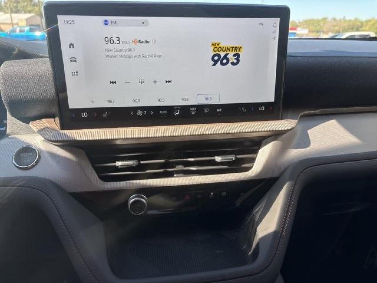 2025 White Metallic /Dark Gray/Onyx Ford Explorer Active (1FMUK7DH1SG) with an 2.3L EcoBoost I-4 engine, Automatic transmission, located at 1105 E Mulberry, Kaufman, TX, 75142, (972) 962-2151, 32.589550, -96.300926 - Space White Metallic 2025 Ford Explorer 4D Sport Utility Active RWD 10-Speed Automatic 2.3L EcoBoost I-4<br><br>20/29 City/Highway MPG<br><br><br>Please call Paul Murrey Ford Inc. In Kaufman Texas A Family Dealership Since 1952 Serving the Dallas Fort Worth and East Texas areas for over 70 years. Pl - Photo#24