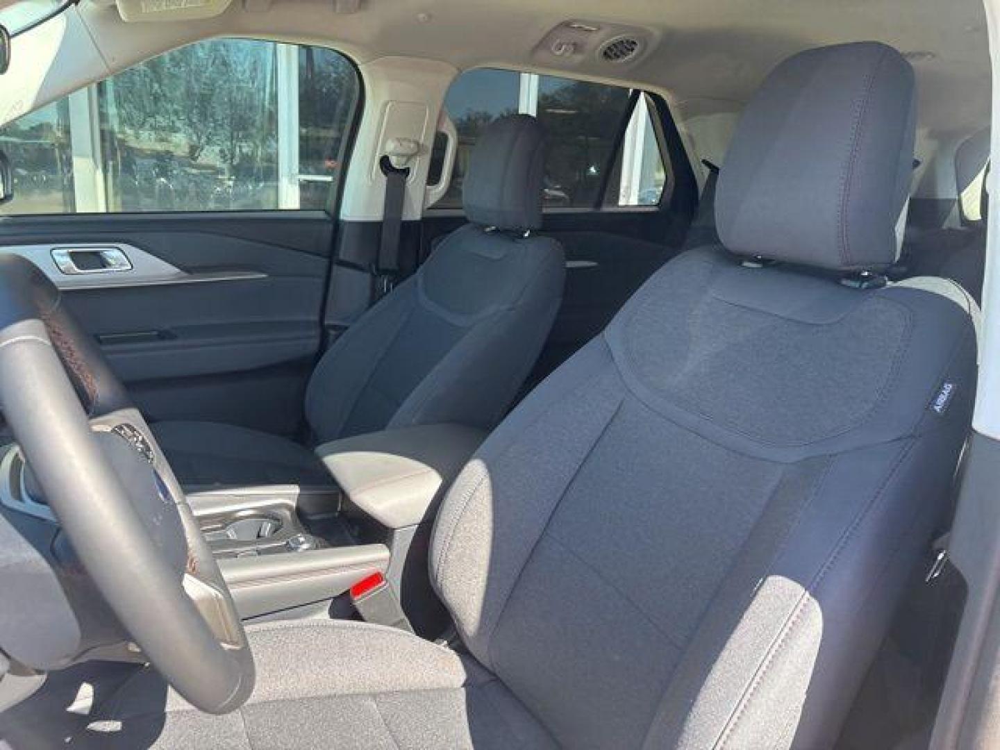 2025 White Metallic /Dark Gray/Onyx Ford Explorer Active (1FMUK7DH1SG) with an 2.3L EcoBoost I-4 engine, Automatic transmission, located at 1105 E Mulberry, Kaufman, TX, 75142, (972) 962-2151, 32.589550, -96.300926 - $7,455 off MSRP! Priced below KBB Fair Purchase Price!<br><br><br>Space White Metallic 2025 Ford Explorer 4D Sport Utility Active RWD 10-Speed Automatic 2.3L EcoBoost I-4 20/29 City/Highway MPG<br><br>20/29 City/Highway MPG Price includes: $6000 - Model Year Closeout Bonus Cash - Explorer. Exp. 03/3 - Photo#10