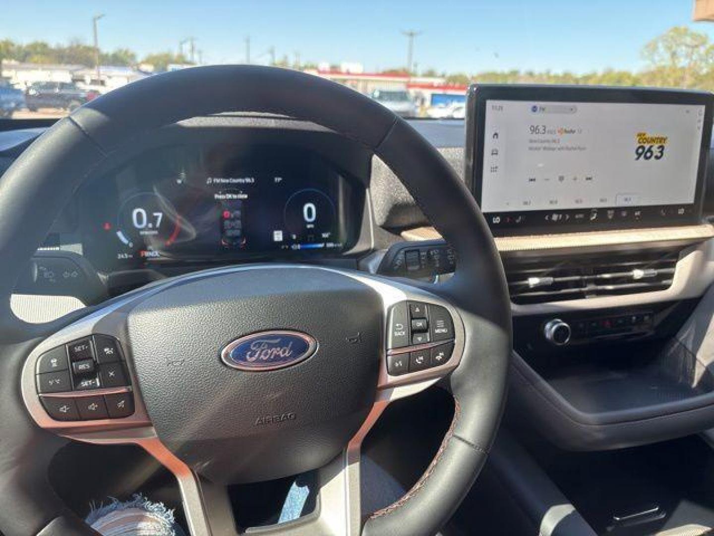 2025 White Metallic /Dark Gray/Onyx Ford Explorer Active (1FMUK7DH1SG) with an 2.3L EcoBoost I-4 engine, Automatic transmission, located at 1105 E Mulberry, Kaufman, TX, 75142, (972) 962-2151, 32.589550, -96.300926 - $7,455 off MSRP! Priced below KBB Fair Purchase Price!<br><br><br>Space White Metallic 2025 Ford Explorer 4D Sport Utility Active RWD 10-Speed Automatic 2.3L EcoBoost I-4 20/29 City/Highway MPG<br><br>20/29 City/Highway MPG Price includes: $6000 - Model Year Closeout Bonus Cash - Explorer. Exp. 03/3 - Photo#21