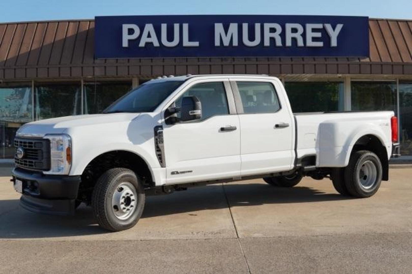 2025 Oxford White /Medium Dark Slate Ford F-350SD XL (1FT8W3DT9SE) with an Power Stroke 6.7L V8 DI 32V OHV Turbodiesel engine, Automatic transmission, located at 1105 E Mulberry, Kaufman, TX, 75142, (972) 962-2151, 32.589550, -96.300926 - Oxford White 2025 Ford F-350SD 4D Crew Cab XL DRW 4WD 10-Speed Automatic Power Stroke 6.7L V8 DI 32V OHV Turbodiesel 4WD.<br><br>Recent Arrival!<br><br><br>Please call Paul Murrey Ford Inc. In Kaufman Texas A Family Dealership Since 1952 Serving the Dallas Fort Worth and East Texas areas for over 70 - Photo#0