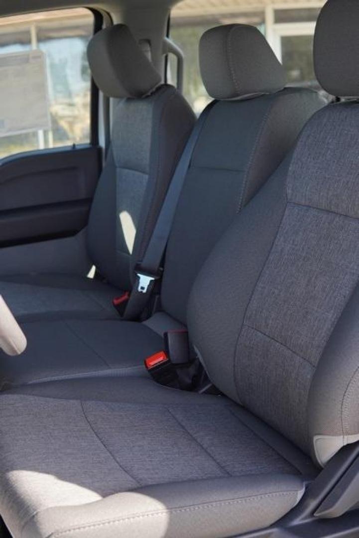 2025 Oxford White /Medium Dark Slate Ford F-350SD XL (1FT8W3DT9SE) with an Power Stroke 6.7L V8 DI 32V OHV Turbodiesel engine, Automatic transmission, located at 1105 E Mulberry, Kaufman, TX, 75142, (972) 962-2151, 32.589550, -96.300926 - Oxford White 2025 Ford F-350SD 4D Crew Cab XL DRW 4WD 10-Speed Automatic Power Stroke 6.7L V8 DI 32V OHV Turbodiesel 4WD.<br><br>Recent Arrival!<br><br><br>Please call Paul Murrey Ford Inc. In Kaufman Texas A Family Dealership Since 1952 Serving the Dallas Fort Worth and East Texas areas for over 70 - Photo#29