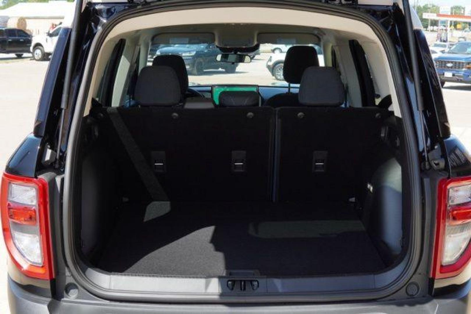 2025 Shadow Black /Navy Pier Ford Bronco Sport Heritage (3FMCR9GN0SR) with an 1.5L EcoBoost engine, Automatic transmission, located at 1105 E Mulberry, Kaufman, TX, 75142, (972) 962-2151, 32.589550, -96.300926 - Photo#29