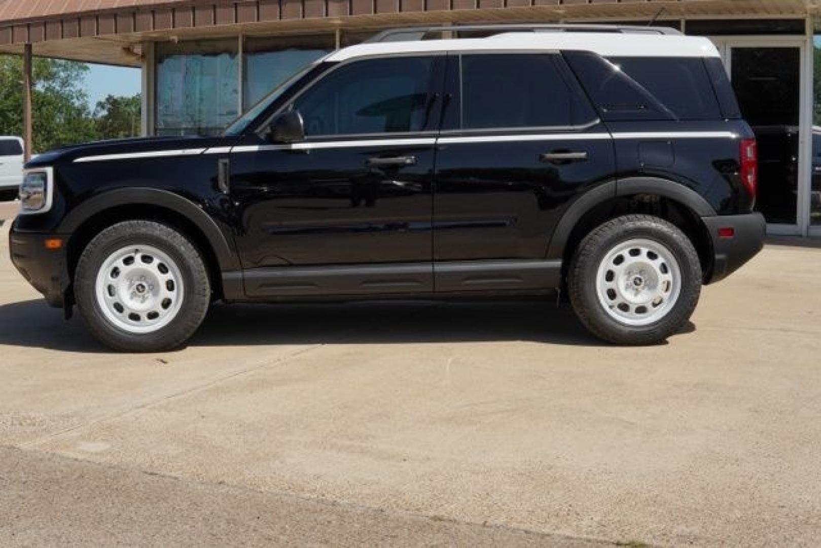 2025 Shadow Black /Navy Pier Ford Bronco Sport Heritage (3FMCR9GN0SR) with an 1.5L EcoBoost engine, Automatic transmission, located at 1105 E Mulberry, Kaufman, TX, 75142, (972) 962-2151, 32.589550, -96.300926- Photo#1
