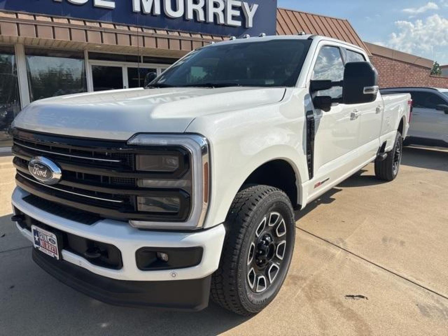 2025 Star White Metallic Tri-Coat /Black Onyx Ford F-350SD Platinum (1FT8W3BMXSE) with an 6.7L High Output Power Stroke V8 Diesel engine, Automatic transmission, located at 1105 E Mulberry, Kaufman, TX, 75142, (972) 962-2151, 32.589550, -96.300926 - Star White Metallic Tri-Coat 2025 Ford F-350SD 4D Crew Cab Platinum 4WD 10-Speed Automatic 6.7L High Output Power Stroke V8 Diesel 4WD.<br><br><br>Please call Paul Murrey Ford Inc. In Kaufman Texas A Family Dealership Since 1952 Serving the Dallas Fort Worth and East Texas areas for over 70 years. P - Photo#1
