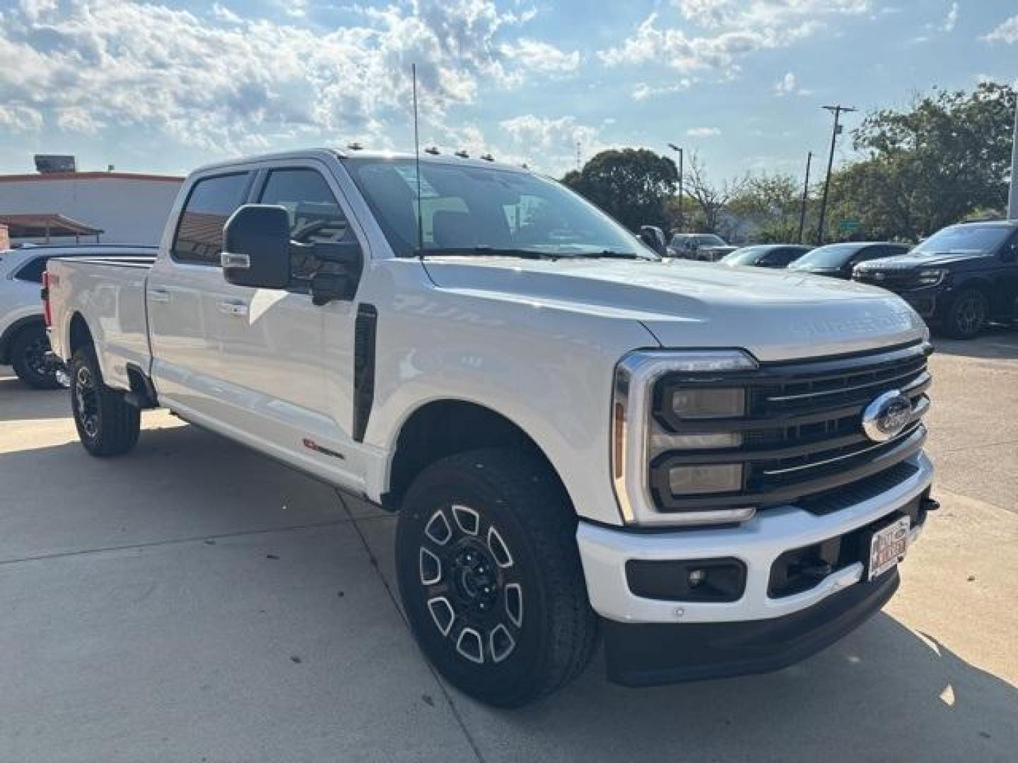 2025 Star White Metallic Tri-Coat /Black Onyx Ford F-350SD Platinum (1FT8W3BMXSE) with an 6.7L High Output Power Stroke V8 Diesel engine, Automatic transmission, located at 1105 E Mulberry, Kaufman, TX, 75142, (972) 962-2151, 32.589550, -96.300926 - Star White Metallic Tri-Coat 2025 Ford F-350SD 4D Crew Cab Platinum 4WD 10-Speed Automatic 6.7L High Output Power Stroke V8 Diesel 4WD.<br><br><br>Please call Paul Murrey Ford Inc. In Kaufman Texas A Family Dealership Since 1952 Serving the Dallas Fort Worth and East Texas areas for over 70 years. P - Photo#6