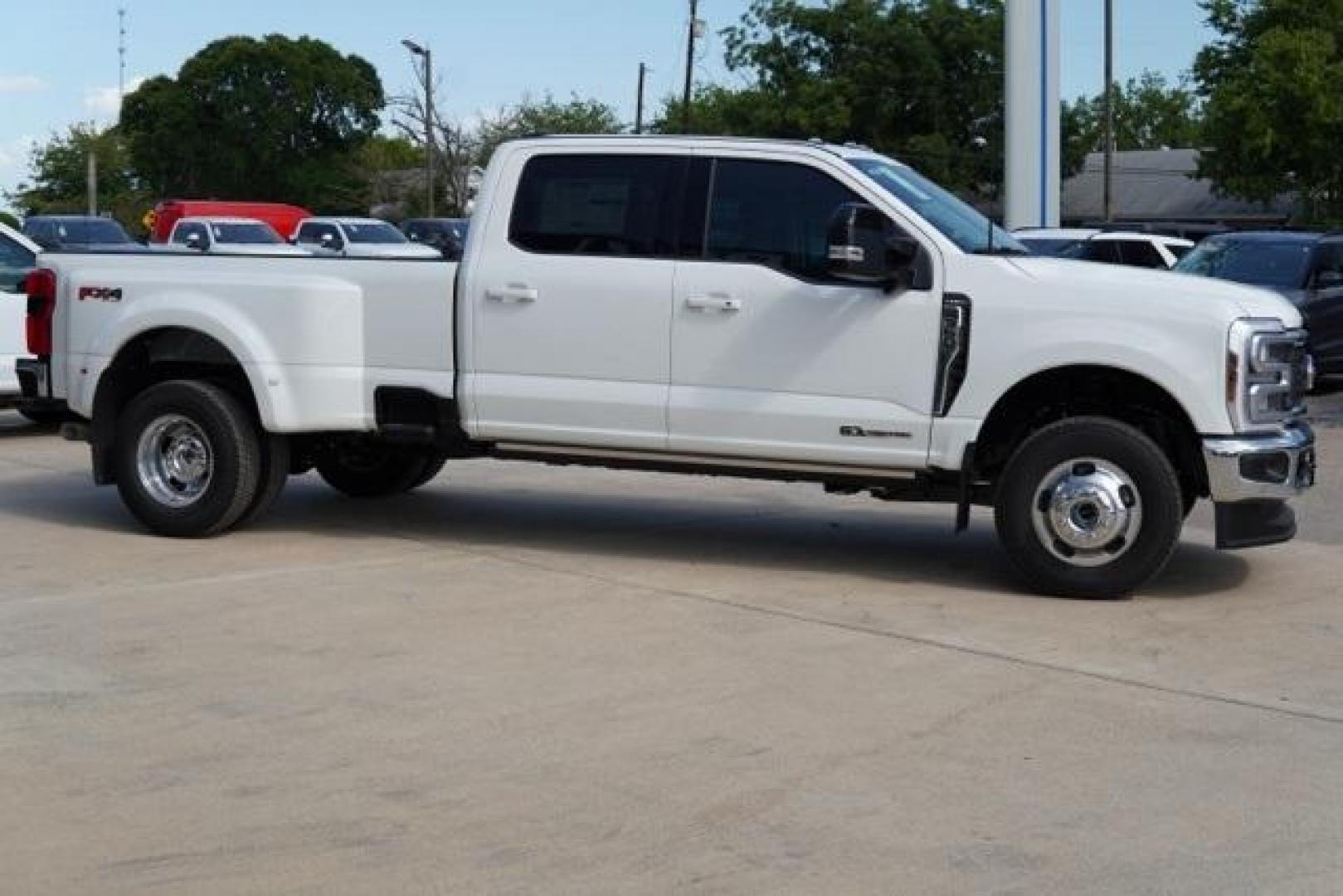 2025 Star White Metallic Tri-Coat /Black Onyx Ford F-350SD Lariat (1FT8W3DT9SE) with an Power Stroke 6.7L V8 DI 32V OHV Turbodiesel engine, Automatic transmission, located at 1105 E Mulberry, Kaufman, TX, 75142, (972) 962-2151, 32.589550, -96.300926 - Star White Metallic Tri-Coat 2025 Ford F-350SD 4D Crew Cab Lariat DRW 4WD 10-Speed Automatic Power Stroke 6.7L V8 DI 32V OHV Turbodiesel 4WD.<br><br>Recent Arrival!<br><br><br>Please call Paul Murrey Ford Inc. In Kaufman Texas A Family Dealership Since 1952 Serving the Dallas Fort Worth and East Tex - Photo#4