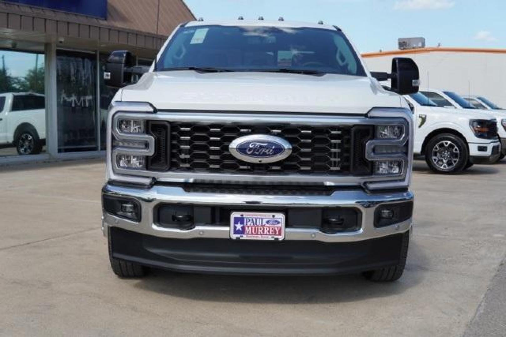 2025 Star White Metallic Tri-Coat /Black Onyx Ford F-350SD Lariat (1FT8W3DT9SE) with an Power Stroke 6.7L V8 DI 32V OHV Turbodiesel engine, Automatic transmission, located at 1105 E Mulberry, Kaufman, TX, 75142, (972) 962-2151, 32.589550, -96.300926 - Star White Metallic Tri-Coat 2025 Ford F-350SD 4D Crew Cab Lariat DRW 4WD 10-Speed Automatic Power Stroke 6.7L V8 DI 32V OHV Turbodiesel 4WD.<br><br>Recent Arrival!<br><br><br>Please call Paul Murrey Ford Inc. In Kaufman Texas A Family Dealership Since 1952 Serving the Dallas Fort Worth and East Tex - Photo#5
