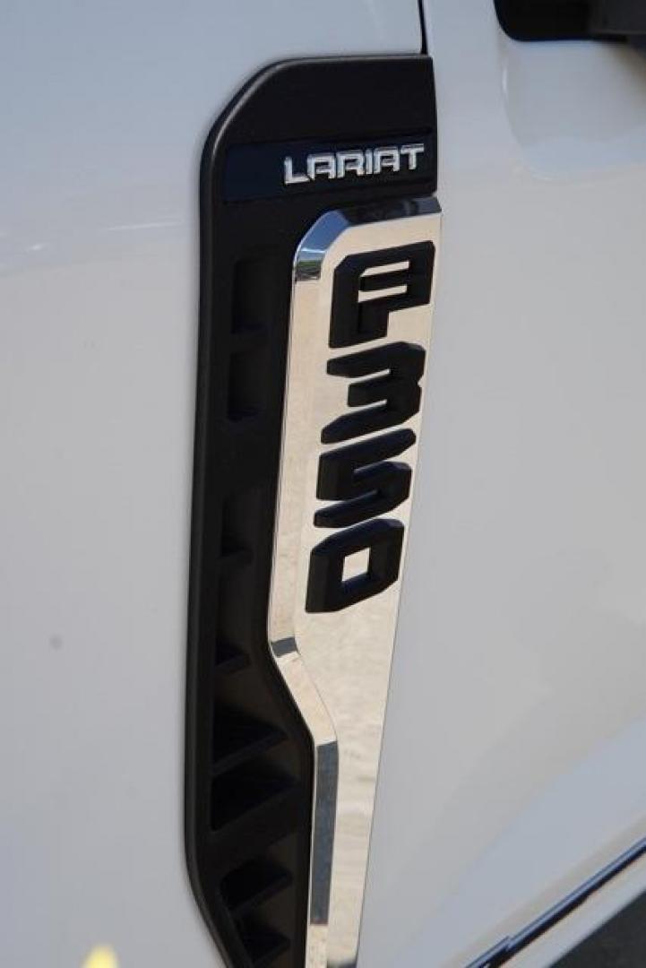 2025 Star White Metallic Tri-Coat /Black Onyx Ford F-350SD Lariat (1FT8W3DT9SE) with an Power Stroke 6.7L V8 DI 32V OHV Turbodiesel engine, Automatic transmission, located at 1105 E Mulberry, Kaufman, TX, 75142, (972) 962-2151, 32.589550, -96.300926 - Star White Metallic Tri-Coat 2025 Ford F-350SD 4D Crew Cab Lariat DRW 4WD 10-Speed Automatic Power Stroke 6.7L V8 DI 32V OHV Turbodiesel 4WD.<br><br>Recent Arrival!<br><br><br>Please call Paul Murrey Ford Inc. In Kaufman Texas A Family Dealership Since 1952 Serving the Dallas Fort Worth and East Tex - Photo#28