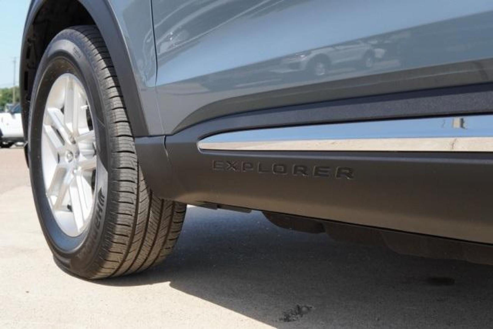 2025 Vapor Blue Metallic /Gray Ford Explorer Active (1FMUK7DH7SG) with an 2.3L EcoBoost I-4 engine, Automatic transmission, located at 1105 E Mulberry, Kaufman, TX, 75142, (972) 962-2151, 32.589550, -96.300926 - Blue Vapor 2025 Ford Explorer 4D Sport Utility Active RWD 10-Speed Automatic 2.3L EcoBoost I-4<br><br>Recent Arrival! 20/29 City/Highway MPG<br><br><br>Please call Paul Murrey Ford Inc. In Kaufman Texas A Family Dealership Since 1952 Serving the Dallas Fort Worth and East Texas areas for over 70 yea - Photo#13