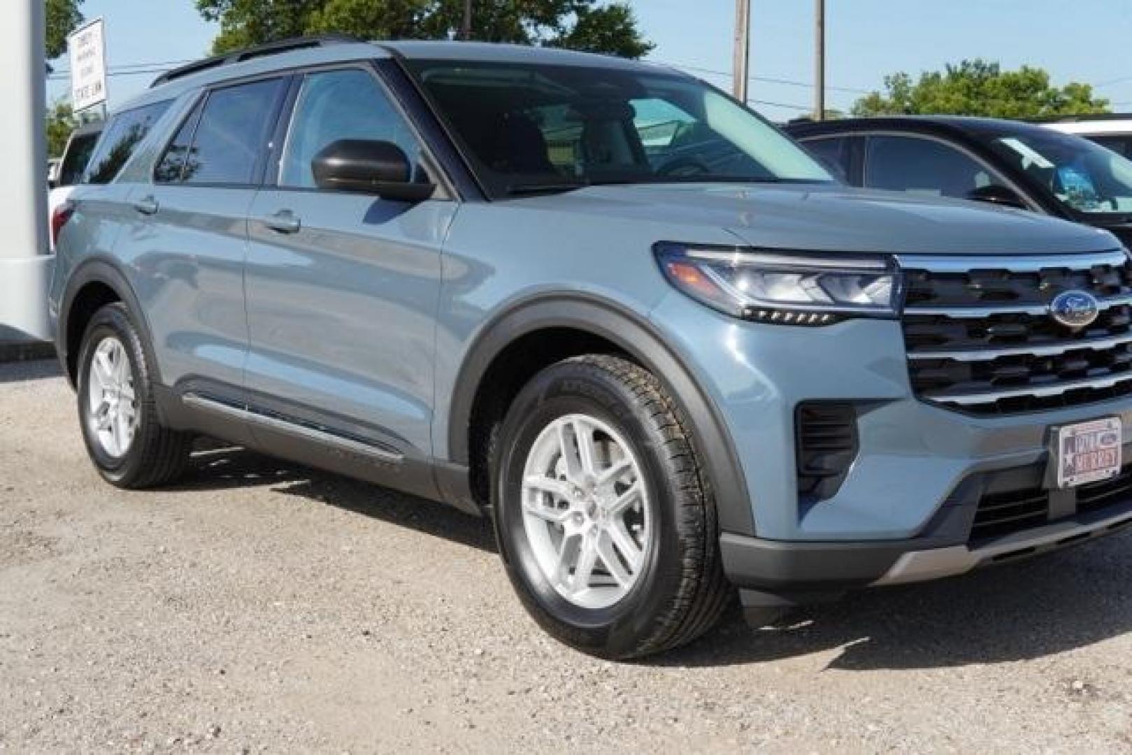2025 Vapor Blue Metallic /Gray Ford Explorer Active (1FMUK7DH7SG) with an 2.3L EcoBoost I-4 engine, Automatic transmission, located at 1105 E Mulberry, Kaufman, TX, 75142, (972) 962-2151, 32.589550, -96.300926 - Blue Vapor 2025 Ford Explorer 4D Sport Utility Active RWD 10-Speed Automatic 2.3L EcoBoost I-4<br><br>Recent Arrival! 20/29 City/Highway MPG<br><br><br>Please call Paul Murrey Ford Inc. In Kaufman Texas A Family Dealership Since 1952 Serving the Dallas Fort Worth and East Texas areas for over 70 yea - Photo#20