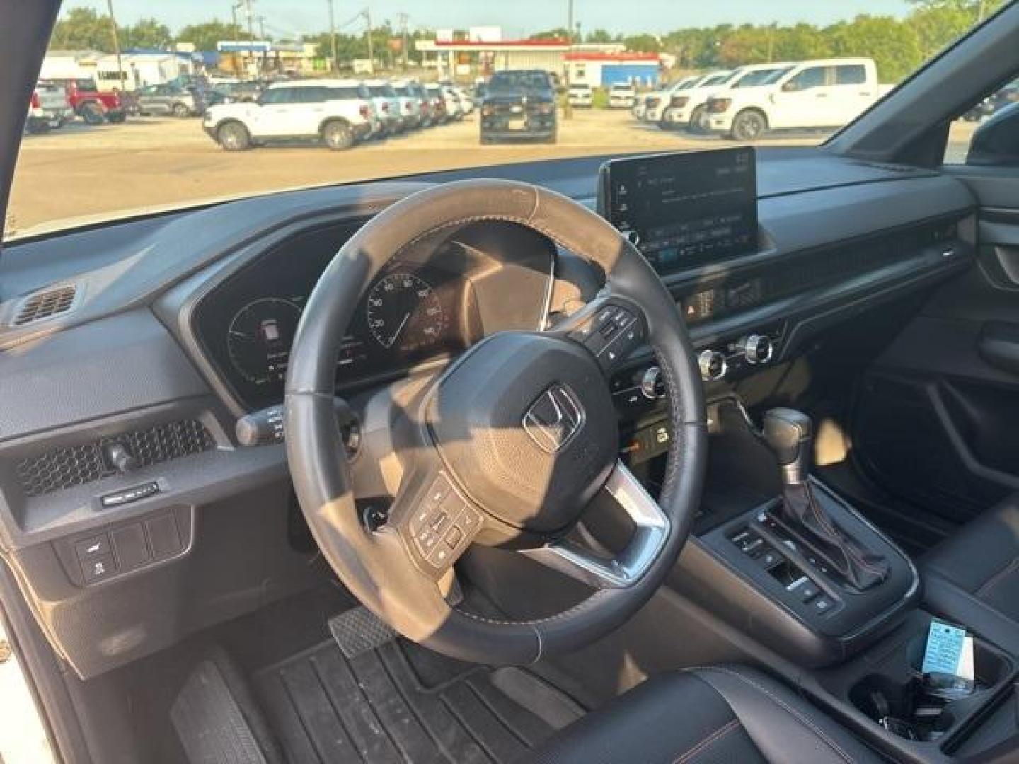 2024 Platinum White Pearl /Black Honda CR-V Hybrid Sport-L (7FARS6H87RE) with an 2.0L I4 DOHC 16V engine, CVT transmission, located at 1105 E Mulberry, Kaufman, TX, 75142, (972) 962-2151, 32.589550, -96.300926 - White 2024 Honda CR-V Hybrid 4D Sport Utility Sport-L AWD eCVT 2.0L I4 DOHC 16V 2.0L I4 DOHC 16V.<br><br><br>Recent Arrival! 40/34 City/Highway MPG<br><br><br>Please call Paul Murrey Ford Inc. In Kaufman Texas A Family Dealership Since 1952 Serving the Dallas Fort Worth and East Texas areas for over - Photo#9