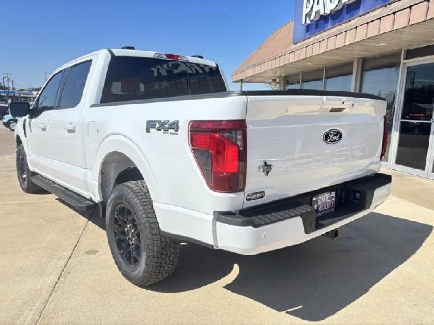 2025 Oxford White /Black Ford F-150 XLT (1FTFW3L52SK) with an 5.0L V8 engine, Automatic transmission, located at 1105 E Mulberry, Kaufman, TX, 75142, (972) 962-2151, 32.589550, -96.300926 - Oxford White 2025 Ford F-150 4D SuperCrew XLT 4WD 10-Speed Automatic 5.0L V8 4WD.<br><br><br>Please call Paul Murrey Ford Inc. In Kaufman Texas A Family Dealership Since 1952 Serving the Dallas Fort Worth and East Texas areas for over 70 years. Please call 972-962-2151 www.murreyford.com www.usedcar - Photo#5