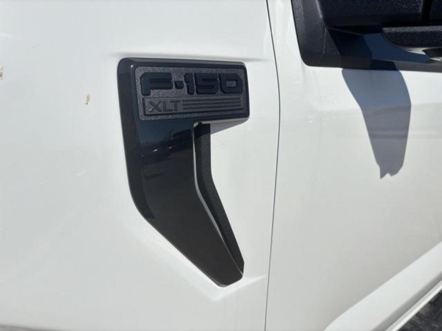 2025 Oxford White /Black Ford F-150 XLT (1FTFW3L52SK) with an 5.0L V8 engine, Automatic transmission, located at 1105 E Mulberry, Kaufman, TX, 75142, (972) 962-2151, 32.589550, -96.300926 - Oxford White 2025 Ford F-150 4D SuperCrew XLT 4WD 10-Speed Automatic 5.0L V8 4WD.<br><br><br>Please call Paul Murrey Ford Inc. In Kaufman Texas A Family Dealership Since 1952 Serving the Dallas Fort Worth and East Texas areas for over 70 years. Please call 972-962-2151 www.murreyford.com www.usedcar - Photo#6