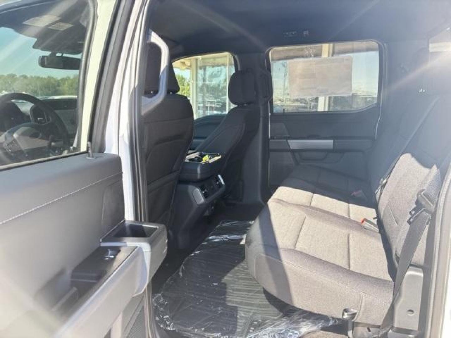 2025 Oxford White /Black Ford F-150 XLT (1FTFW3L52SK) with an 5.0L V8 engine, Automatic transmission, located at 1105 E Mulberry, Kaufman, TX, 75142, (972) 962-2151, 32.589550, -96.300926 - Oxford White 2025 Ford F-150 4D SuperCrew XLT 4WD 10-Speed Automatic 5.0L V8 4WD.<br><br><br>Please call Paul Murrey Ford Inc. In Kaufman Texas A Family Dealership Since 1952 Serving the Dallas Fort Worth and East Texas areas for over 70 years. Please call 972-962-2151 www.murreyford.com www.usedcar - Photo#13