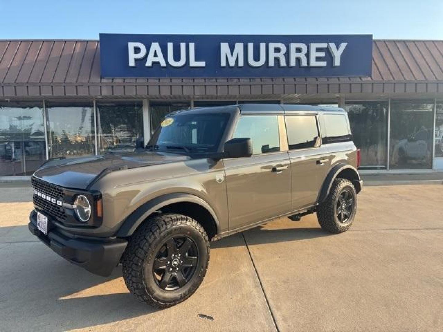 2025 Gray /Black Ford Bronco Big Bend (1FMDE7BH2SL) with an 2.3L EcoBoost I-4 engine, Automatic transmission, located at 1105 E Mulberry, Kaufman, TX, 75142, (972) 962-2151, 32.589550, -96.300926 - Gray 2025 Ford Bronco 4D Sport Utility Big Bend 4WD 10-Speed Automatic 2.3L EcoBoost I-4<br><br><br>Recent Arrival!<br><br><br>Please call Paul Murrey Ford Inc. In Kaufman Texas A Family Dealership Since 1952 Serving the Dallas Fort Worth and East Texas areas for over 70 years. Please call 972-962-2 - Photo#0