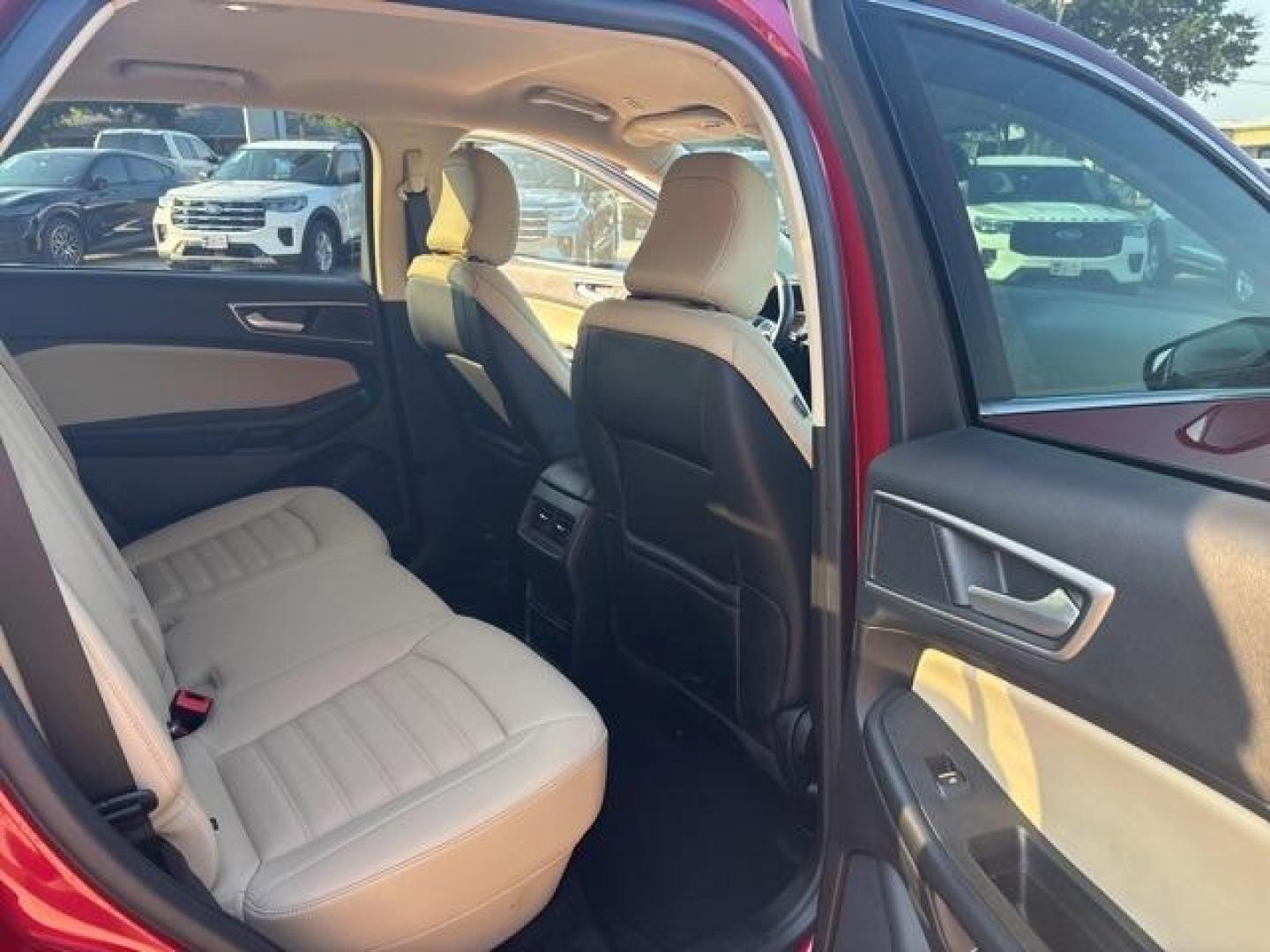 2022 Rapid Red Metallic Tinted Clearcoat /Dune Ford Edge SEL (2FMPK4J99NB) with an EcoBoost 2.0L I4 GTDi DOHC Turbocharged VCT engine, Automatic transmission, located at 1105 E Mulberry, Kaufman, TX, 75142, (972) 962-2151, 32.589550, -96.300926 - Rapid Red Metallic Tinted Clearcoat 2022 Ford Edge 4D Sport Utility SEL AWD 8-Speed Automatic EcoBoost 2.0L I4 GTDi DOHC Turbocharged VCT AWD.<br><br><br>Recent Arrival! Odometer is 20452 miles below market average! 21/28 City/Highway MPG<br><br><br>Please call Paul Murrey Ford Inc. In Kaufman Texas - Photo#17