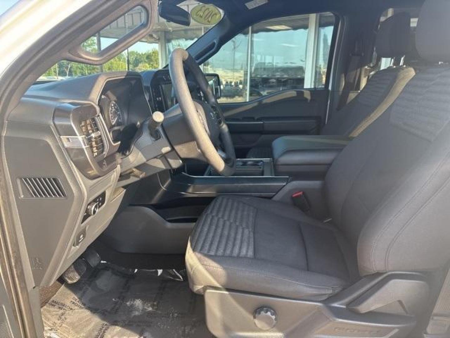 2023 Oxford White /Black Ford F-150 XL (1FTFW1E55PK) with an 5.0L V8 engine, Automatic transmission, located at 1105 E Mulberry, Kaufman, TX, 75142, (972) 962-2151, 32.589550, -96.300926 - Oxford White 2023 Ford F-150 4D SuperCrew XL 4WD 10-Speed Automatic 5.0L V8 4WD.<br><br><br>Recent Arrival! Odometer is 11147 miles below market average!<br><br><br>Please call Paul Murrey Ford Inc. In Kaufman Texas A Family Dealership Since 1952 Serving the Dallas Fort Worth and East Texas areas fo - Photo#10