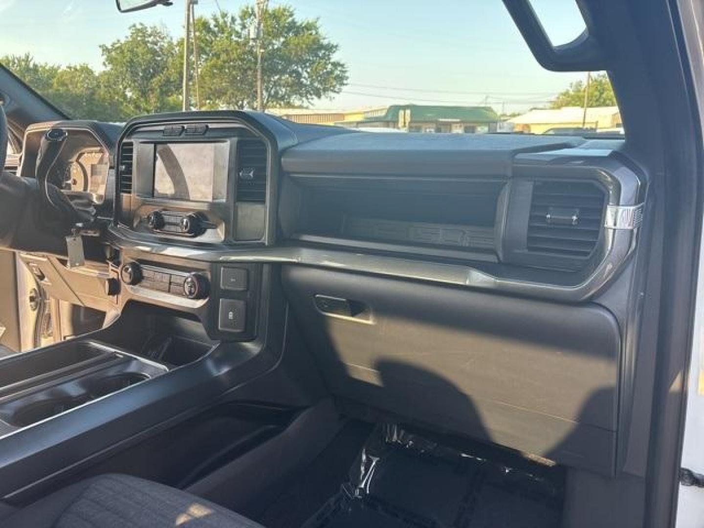 2023 Oxford White /Black Ford F-150 XL (1FTFW1E55PK) with an 5.0L V8 engine, Automatic transmission, located at 1105 E Mulberry, Kaufman, TX, 75142, (972) 962-2151, 32.589550, -96.300926 - Oxford White 2023 Ford F-150 4D SuperCrew XL 4WD 10-Speed Automatic 5.0L V8 4WD.<br><br><br>Recent Arrival! Odometer is 11147 miles below market average!<br><br><br>Please call Paul Murrey Ford Inc. In Kaufman Texas A Family Dealership Since 1952 Serving the Dallas Fort Worth and East Texas areas fo - Photo#16