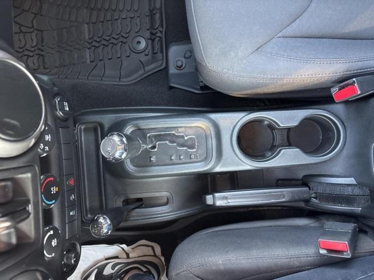 2018 Billet Silver Metallic Clearcoat /Black Jeep Wrangler JK Unlimited Sport (1C4BJWDG6JL) with an 3.6L V6 24V VVT engine, Automatic transmission, located at 1105 E Mulberry, Kaufman, TX, 75142, (972) 962-2151, 32.589550, -96.300926 - Photo#23