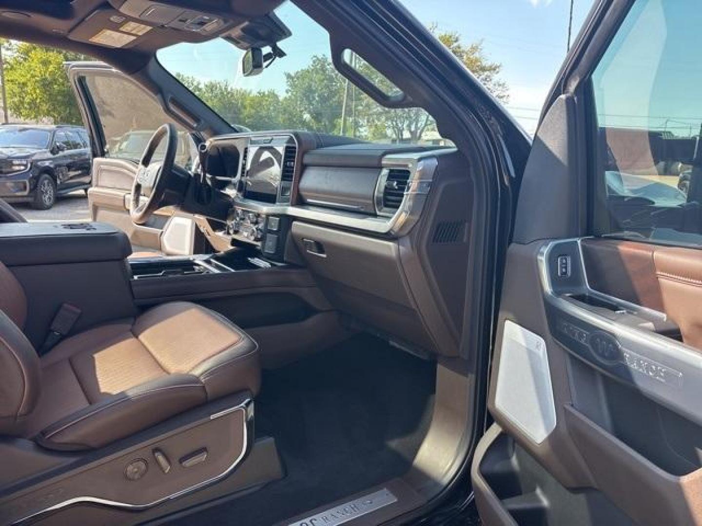 2025 Agate Black Metallic /40 Console 40 Seat Ford F-250SD King Ranch (1FT8W2BT3SE) with an Power Stroke 6.7L V8 DI 32V OHV Turbodiesel engine, Automatic transmission, located at 1105 E Mulberry, Kaufman, TX, 75142, (972) 962-2151, 32.589550, -96.300926 - Photo#17