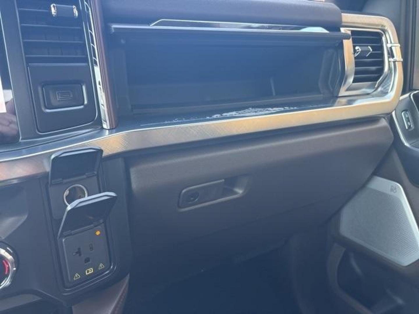 2025 Agate Black Metallic /40 Console 40 Seat Ford F-250SD King Ranch (1FT8W2BT3SE) with an Power Stroke 6.7L V8 DI 32V OHV Turbodiesel engine, Automatic transmission, located at 1105 E Mulberry, Kaufman, TX, 75142, (972) 962-2151, 32.589550, -96.300926 - Photo#27