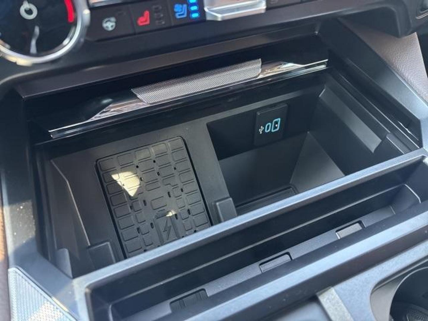 2025 Agate Black Metallic /40 Console 40 Seat Ford F-250SD King Ranch (1FT8W2BT3SE) with an Power Stroke 6.7L V8 DI 32V OHV Turbodiesel engine, Automatic transmission, located at 1105 E Mulberry, Kaufman, TX, 75142, (972) 962-2151, 32.589550, -96.300926 - Photo#29