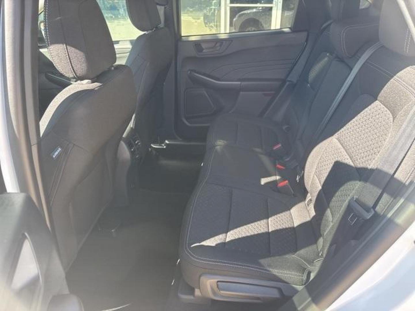 2025 Oxford White /Ebony Ford Escape Active (1FMCU0GN9SU) with an 1.5L EcoBoost engine, Automatic transmission, located at 1105 E Mulberry, Kaufman, TX, 75142, (972) 962-2151, 32.589550, -96.300926 - Photo#12