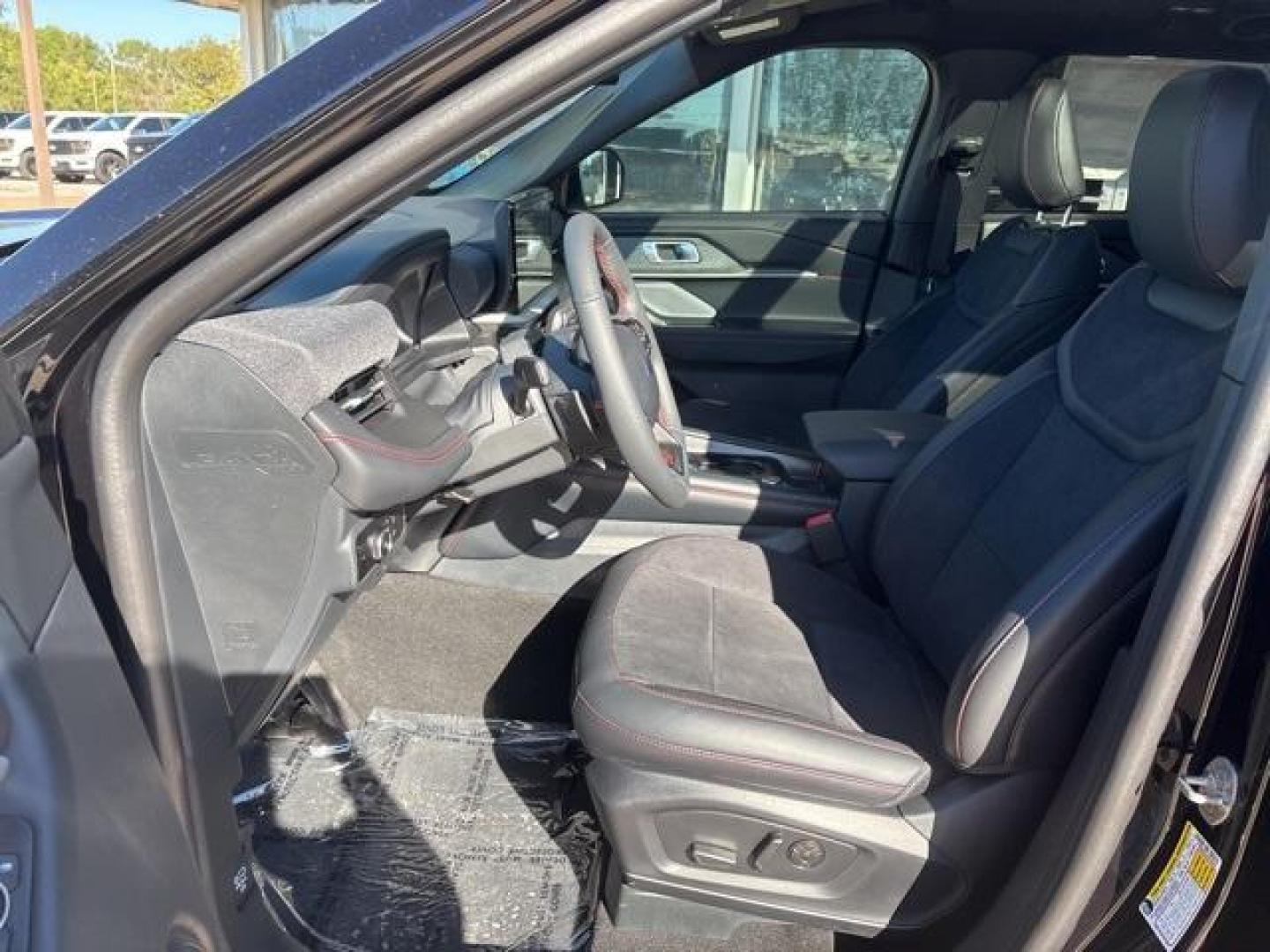 2025 Black Metallic /Onyx Ford Explorer ST (1FMWK8GC2SG) with an 3.0L EcoBoost V6 engine, Automatic transmission, located at 1105 E Mulberry, Kaufman, TX, 75142, (972) 962-2151, 32.589550, -96.300926 - $3,897 off MSRP!<br><br>4WD.<br>Agate Black Metallic 2025 Ford Explorer 4D Sport Utility ST 4WD 10-Speed Automatic 3.0L EcoBoost V6 18/25 City/Highway MPG Price includes: $1500 - Bonus Customer Cash. Exp. 01/05/2026 - Photo#9
