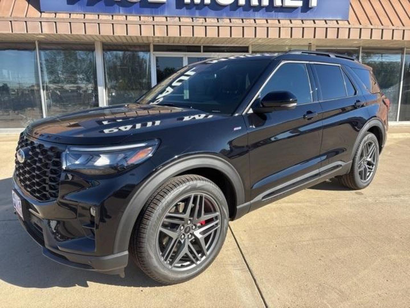 2025 Black Metallic /Onyx Ford Explorer ST-Line (1FMUK7KH1SG) with an 2.3L EcoBoost I-4 engine, Automatic transmission, located at 1105 E Mulberry, Kaufman, TX, 75142, (972) 962-2151, 32.589550, -96.300926 - Photo#2