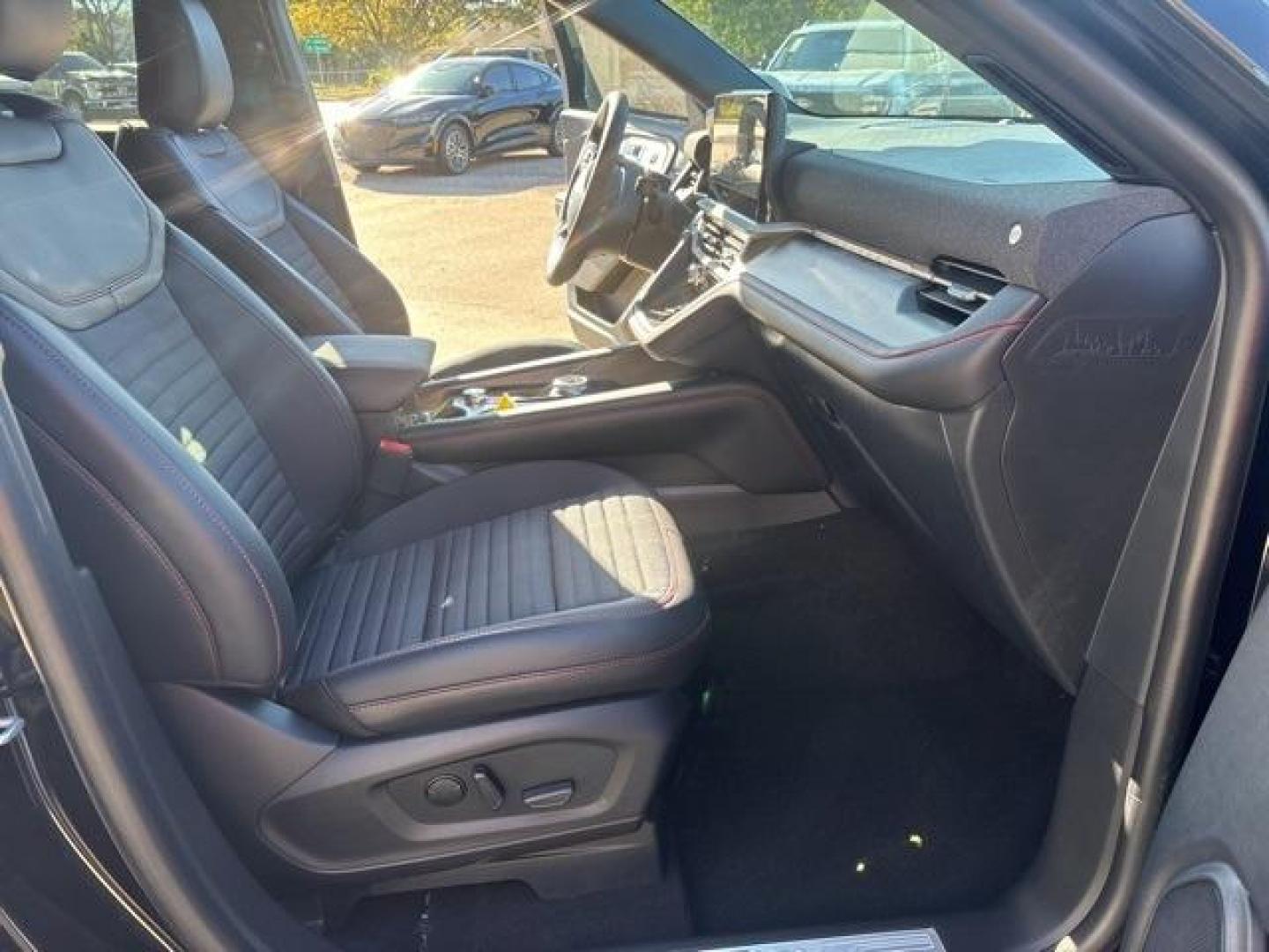 2025 Black Metallic /Onyx Ford Explorer ST-Line (1FMUK7KH1SG) with an 2.3L EcoBoost I-4 engine, Automatic transmission, located at 1105 E Mulberry, Kaufman, TX, 75142, (972) 962-2151, 32.589550, -96.300926 - Photo#20