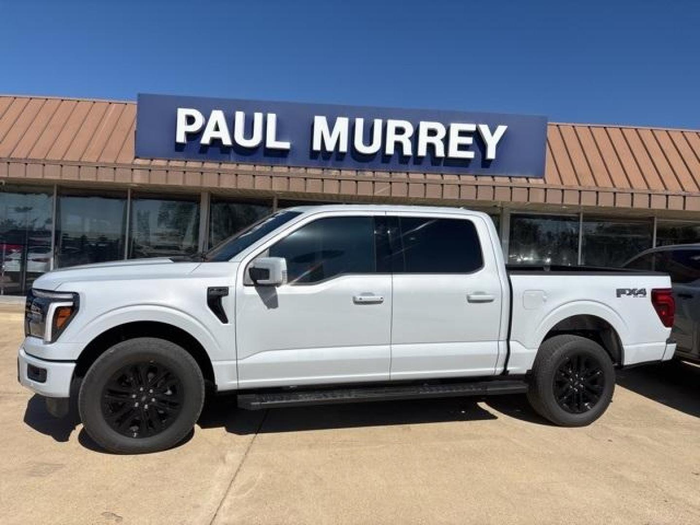 2025 White Metallic /Black Ford F-150 Lariat (1FTFW5L51SF) with an 5.0L V8 engine, Automatic transmission, located at 1105 E Mulberry, Kaufman, TX, 75142, (972) 962-2151, 32.589550, -96.300926 - $5,927 off MSRP!<br><br>4WD.<br>Space White Metallic 2025 Ford F-150 4D SuperCrew Lariat 4WD 10-Speed Automatic 5.0L V8 17/22 City/Highway MPG Price includes: $500 - Retail Bonus Cash. Exp. 01/05/2026 - Photo#0