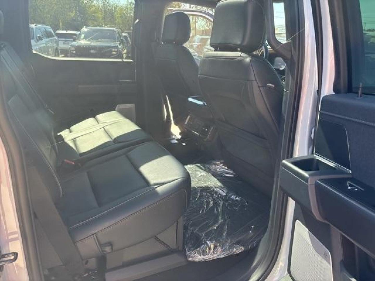 2025 White Metallic /Black Ford F-150 Lariat (1FTFW5L51SF) with an 5.0L V8 engine, Automatic transmission, located at 1105 E Mulberry, Kaufman, TX, 75142, (972) 962-2151, 32.589550, -96.300926 - $5,927 off MSRP!<br><br>4WD.<br>Space White Metallic 2025 Ford F-150 4D SuperCrew Lariat 4WD 10-Speed Automatic 5.0L V8 17/22 City/Highway MPG Price includes: $500 - Retail Bonus Cash. Exp. 01/05/2026 - Photo#17