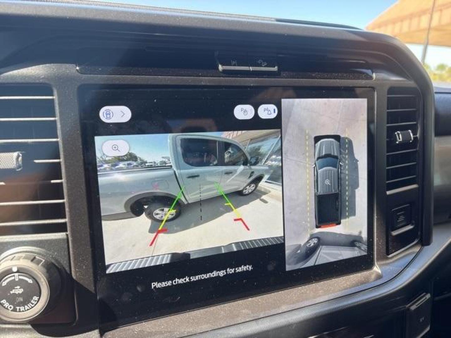 2025 White Metallic /Black Ford F-150 Lariat (1FTFW5L51SF) with an 5.0L V8 engine, Automatic transmission, located at 1105 E Mulberry, Kaufman, TX, 75142, (972) 962-2151, 32.589550, -96.300926 - $5,927 off MSRP!<br><br>4WD.<br>Space White Metallic 2025 Ford F-150 4D SuperCrew Lariat 4WD 10-Speed Automatic 5.0L V8 17/22 City/Highway MPG Price includes: $500 - Retail Bonus Cash. Exp. 01/05/2026 - Photo#24