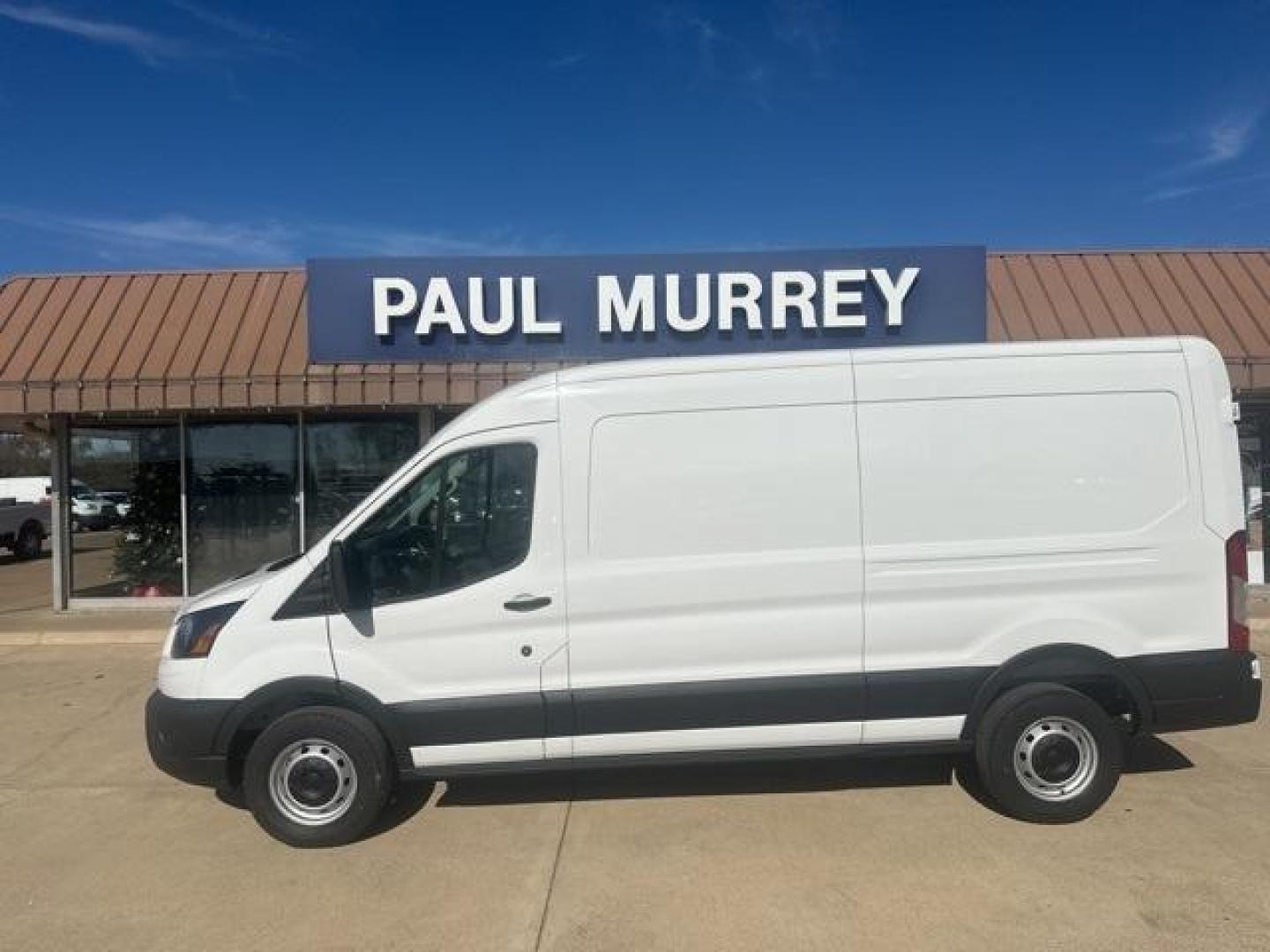 2025 Oxford White /Dark Palazzo Gray Ford Transit-250 Base (1FTBR1C81SK) with an 3.5L V6 Flex Fuel engine, Automatic transmission, located at 1105 E Mulberry, Kaufman, TX, 75142, (972) 962-2151, 32.589550, -96.300926 - $7,025 off MSRP! Priced below KBB Fair Purchase Price!<br><br><br>Oxford White 2025 Ford Transit-250 3D Cargo Van RWD 10-Speed Automatic with Overdrive 3.5L V6 Flex Fuel Price includes: $1000 - Final Days Mega Bonus Cash. Exp. 01/02/2026 $4000 - Retail Customer Cash. Exp. 01/05/2026 - Photo#0