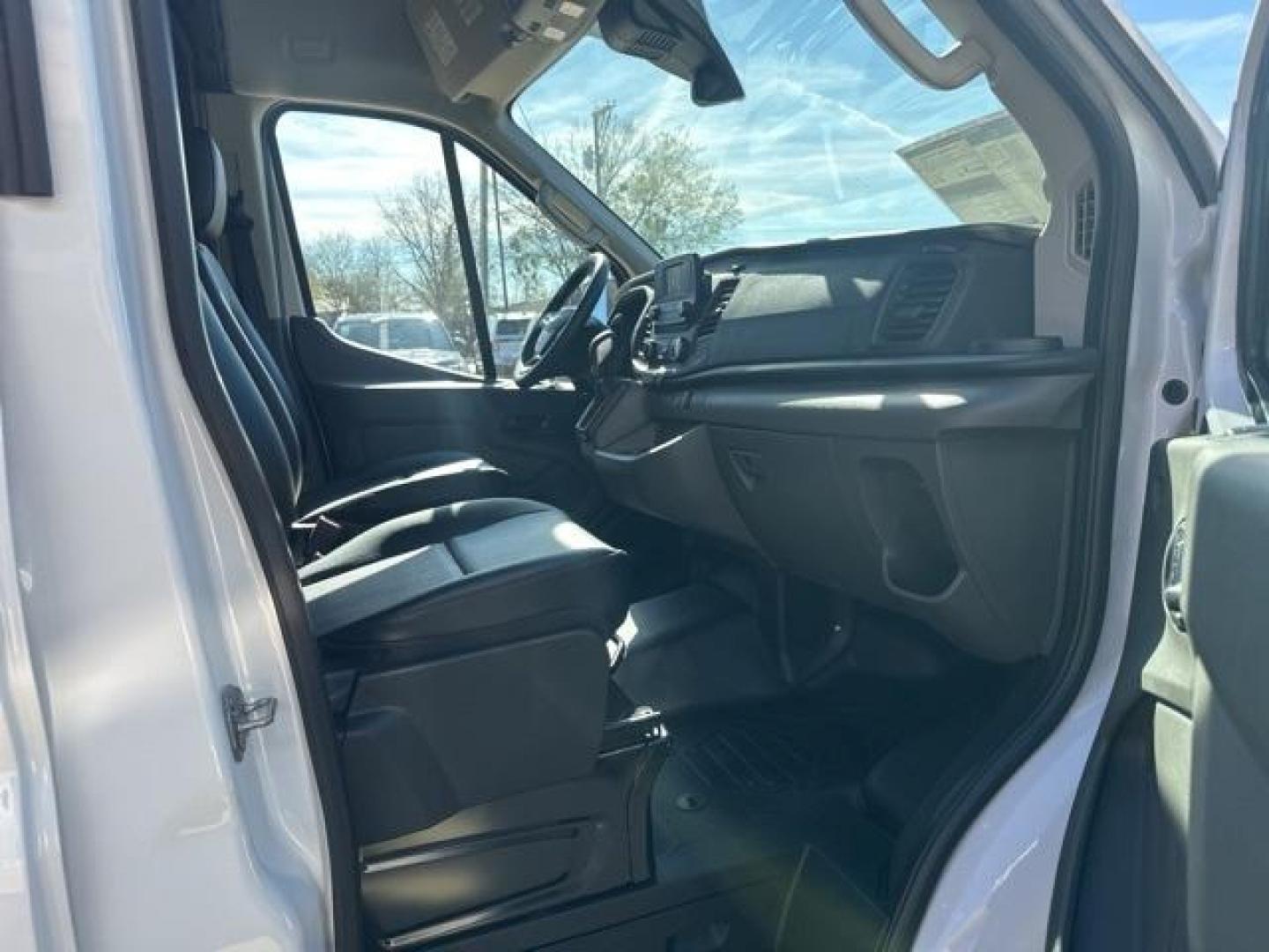 2025 Oxford White /Dark Palazzo Gray Ford Transit-250 Base (1FTBR1C81SK) with an 3.5L V6 Flex Fuel engine, Automatic transmission, located at 1105 E Mulberry, Kaufman, TX, 75142, (972) 962-2151, 32.589550, -96.300926 - $7,025 off MSRP! Priced below KBB Fair Purchase Price!<br><br><br>Oxford White 2025 Ford Transit-250 3D Cargo Van RWD 10-Speed Automatic with Overdrive 3.5L V6 Flex Fuel Price includes: $1000 - Final Days Mega Bonus Cash. Exp. 01/02/2026 $4000 - Retail Customer Cash. Exp. 01/05/2026 - Photo#17