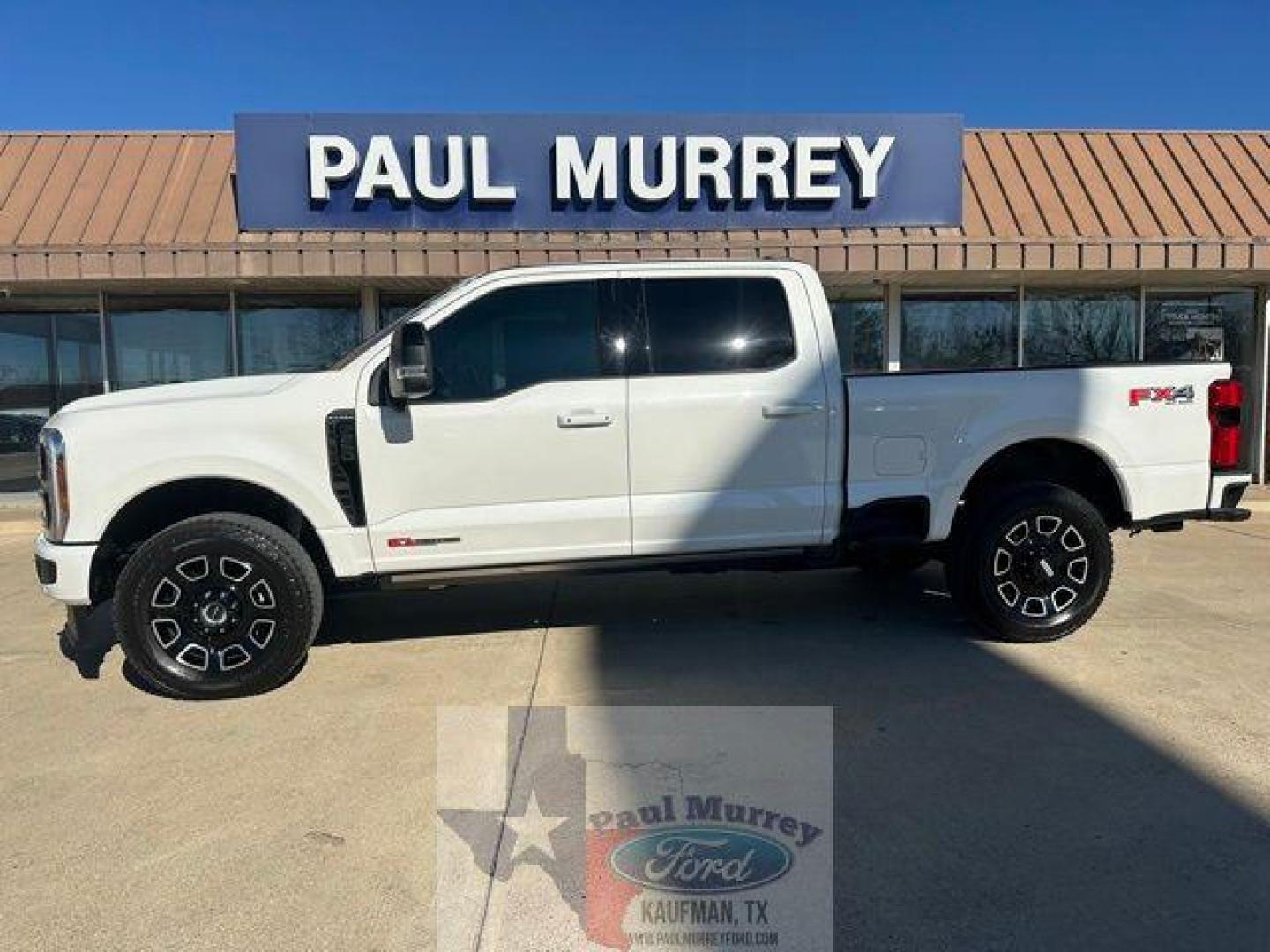 2026 White Metallic /Black Onyx/Platinum Blue Ford F-250SD Platinum (1FT8W2BM1TE) with an 6.7L High Output Power Stroke V8 Diesel engine, Automatic transmission, located at 1105 E Mulberry, Kaufman, TX, 75142, (972) 962-2151, 32.589550, -96.300926 - White Metallic 2026 Ford F-250SD 4D Crew Cab Platinum 4WD 10-Speed Automatic 6.7L High Output Power Stroke V8 Diesel 4WD.<br><br><br>Odometer is 1124 miles below market average!<br><br><br>Please call Paul Murrey Ford Inc. In Kaufman Texas A Family Dealership Since 1952 Serving the Dallas Fort Worth - Photo#0