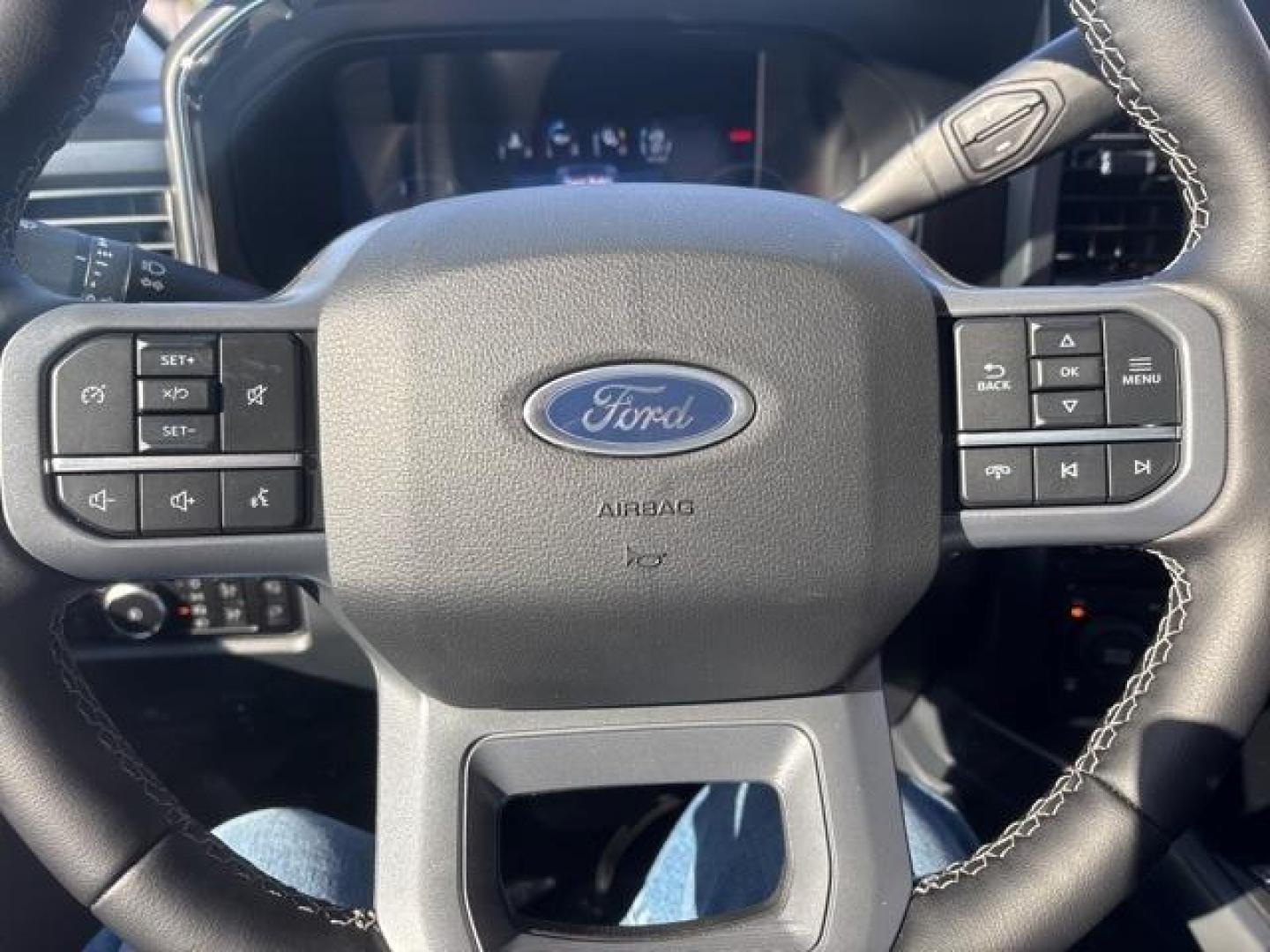 2026 Star White Metallic Tri-Coat /Black Onyx Ford F-250SD Lariat (1FT8W2BTXTE) with an Power Stroke 6.7L V8 DI 32V OHV Turbodiesel engine, Automatic transmission, located at 1105 E Mulberry, Kaufman, TX, 75142, (972) 962-2151, 32.589550, -96.300926 - Star White Metallic Tri-Coat 2026 Ford F-250SD 4D Crew Cab Lariat 4WD 10-Speed Automatic Power Stroke 6.7L V8 DI 32V OHV Turbodiesel 4WD. - Photo#19