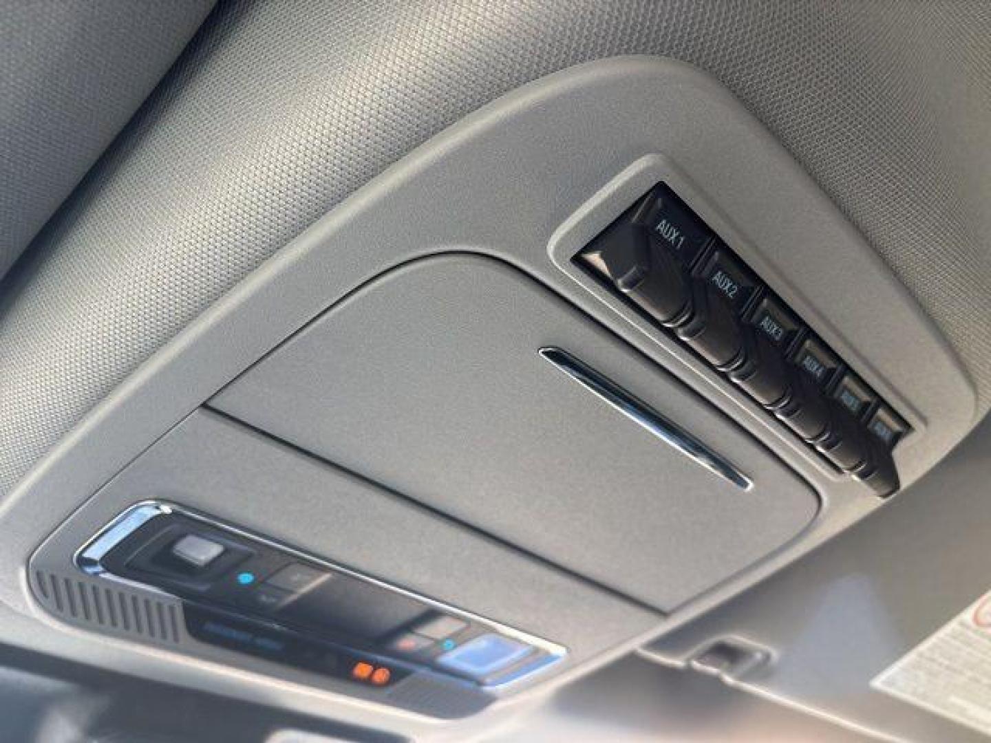 2026 White Metallic /Black Onyx Ford F-250SD Lariat (1FT8W2BTXTE) with an Power Stroke 6.7L V8 DI 32V OHV Turbodiesel engine, Automatic transmission, located at 1105 E Mulberry, Kaufman, TX, 75142, (972) 962-2151, 32.589550, -96.300926 - $4,291 off MSRP!<br><br>4WD.<br>Star White Metallic Tri-Coat 2026 Ford F-250SD 4D Crew Cab Lariat 4WD 10-Speed Automatic Power Stroke 6.7L V8 DI 32V OHV Turbodiesel - Photo#26