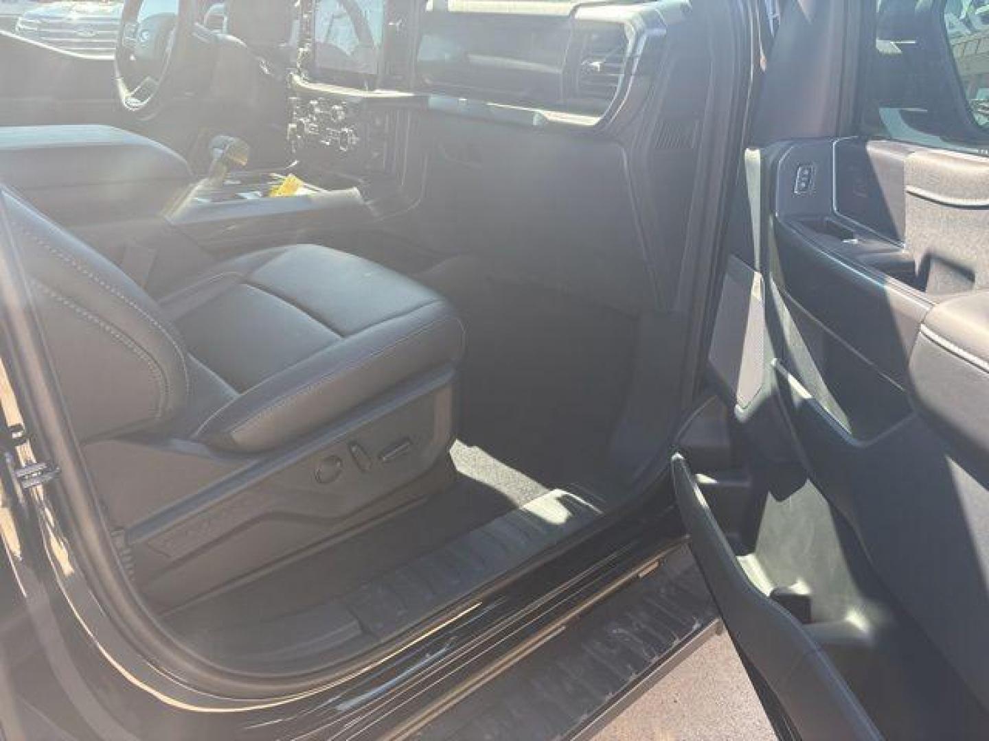 2025 Black Metallic /Black Ford F-150 Lariat (1FTFW5LDXSF) with an 3.5L PowerBoost Full-Hybrid V6 engine, Automatic transmission, located at 1105 E Mulberry, Kaufman, TX, 75142, (972) 962-2151, 32.589550, -96.300926 - $9,121 off MSRP!<br><br>3.5L PowerBoost Full-Hybrid V6, 4WD.<br>Agate Black Metallic 2025 Ford F-150 4D SuperCrew Lariat 4WD 10-Speed Automatic 3.5L PowerBoost Full-Hybrid V6 23/23 City/Highway MPG Price includes: $1000 - Truck Month Retail Bonus Cash. Exp. 03/31/2026 $1500 - Retail Bonus Cash. Exp. - Photo#15