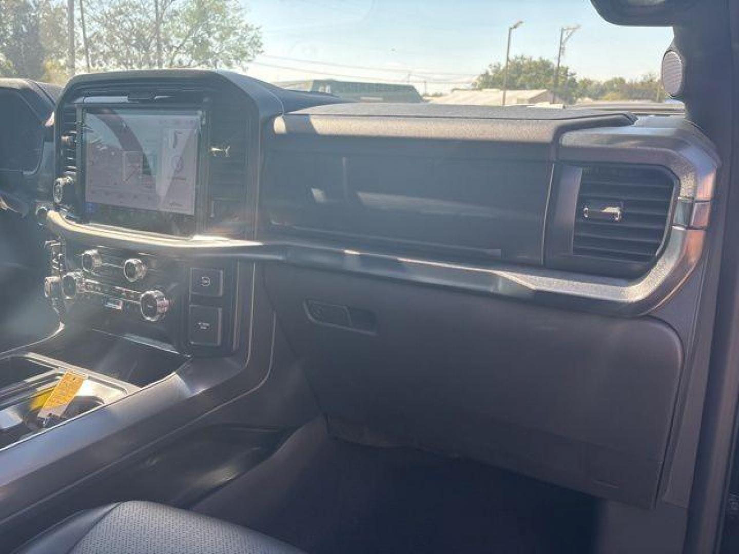 2025 Black Metallic /Black Ford F-150 Lariat (1FTFW5LDXSF) with an 3.5L PowerBoost Full-Hybrid V6 engine, Automatic transmission, located at 1105 E Mulberry, Kaufman, TX, 75142, (972) 962-2151, 32.589550, -96.300926 - $9,121 off MSRP!<br><br>3.5L PowerBoost Full-Hybrid V6, 4WD.<br>Agate Black Metallic 2025 Ford F-150 4D SuperCrew Lariat 4WD 10-Speed Automatic 3.5L PowerBoost Full-Hybrid V6 23/23 City/Highway MPG Price includes: $1000 - Truck Month Retail Bonus Cash. Exp. 03/31/2026 $1500 - Retail Bonus Cash. Exp. - Photo#17